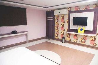 Polo Rooms, Bhopal 2